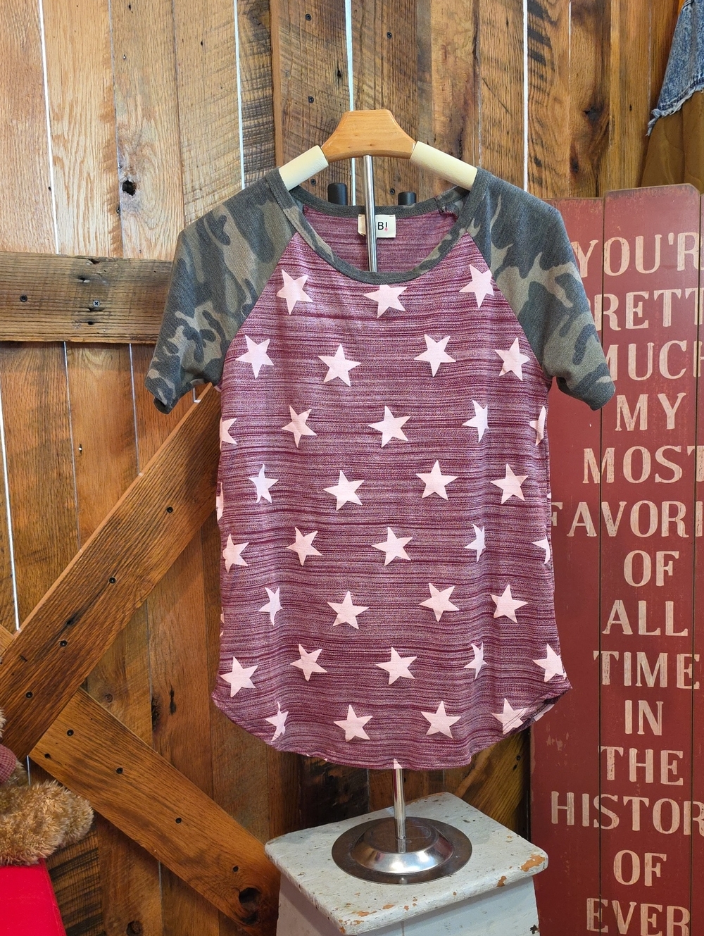 112p BiBi Pink Star Raglan Top with Green Camo Sleeves